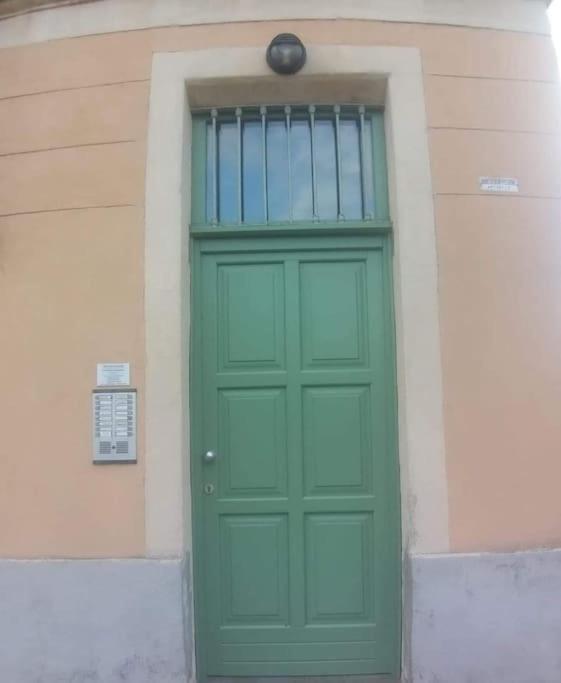 Monolocale Antica Argenteria Stazione E Centro A Due Passi Daire Vercelli Dış mekan fotoğraf